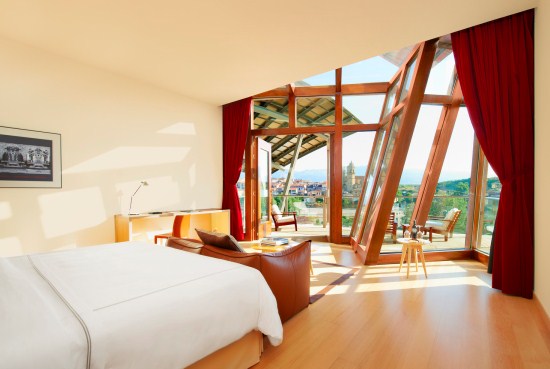GehrySuite_lg