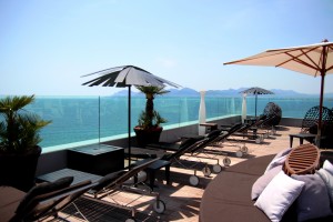1 RADISSON BLU CANNES