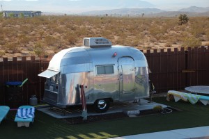 Hicksville Trailer Palace Joshua Three Motel California Usa