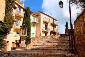 Suquet Vielle rue de Cannes